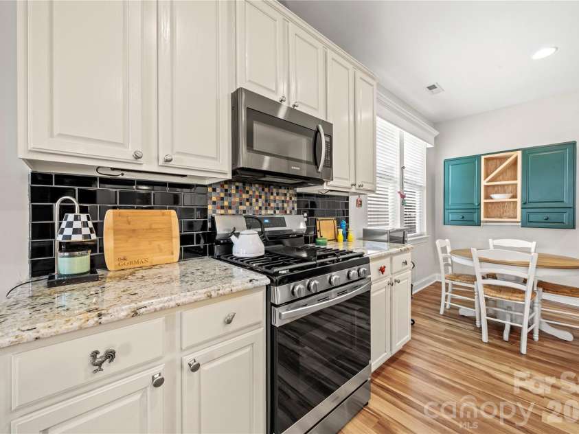 15718 Seafield Lane, Huntersville, NC 28078.  MLS# CAR4392142, YatesRealty ID 35539. 