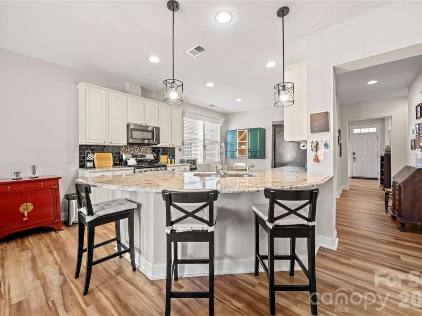 15718 Seafield Lane, Huntersville, NC 28078.  MLS# CAR4392142, YatesRealty ID 35539. 