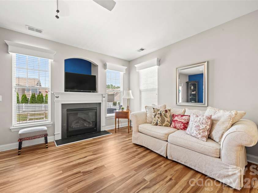 15718 Seafield Lane, Huntersville, NC 28078.  MLS# CAR4392142, YatesRealty ID 35539. 