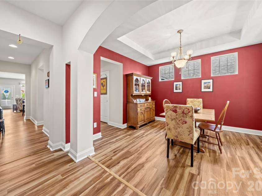 15718 Seafield Lane, Huntersville, NC 28078.  MLS# CAR4392142, YatesRealty ID 35539. Dining room