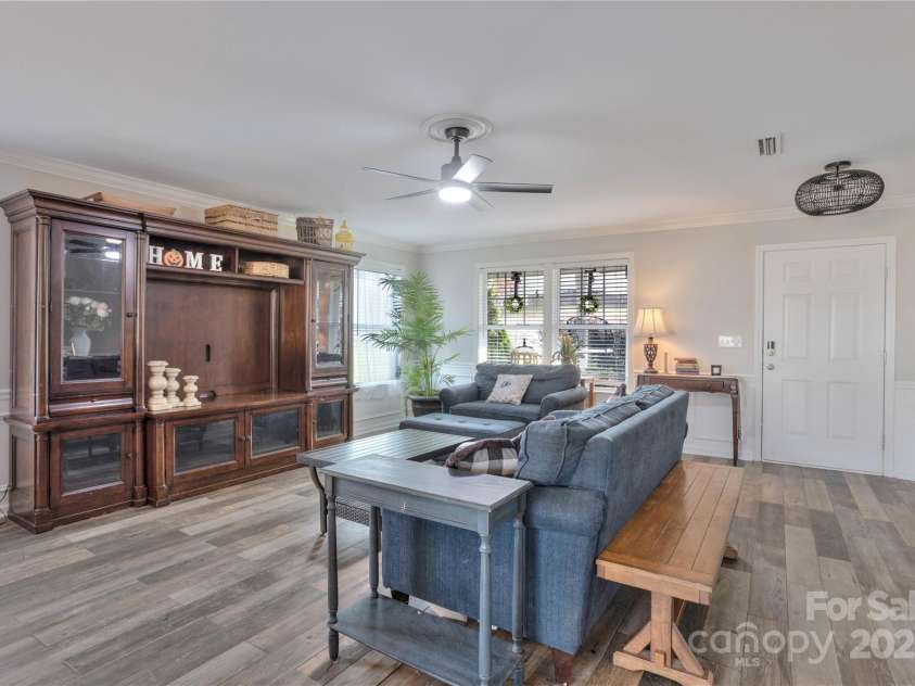 112 Zander Woods Court, Mount Holly, NC 28120.  MLS# CAR4287189, YatesRealty ID 3554. 