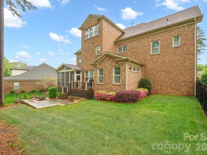 13044 Fen Court, Huntersville, NC 28078.  MLS# CAR4244817, YatesRealty ID 3554. Backyard 2