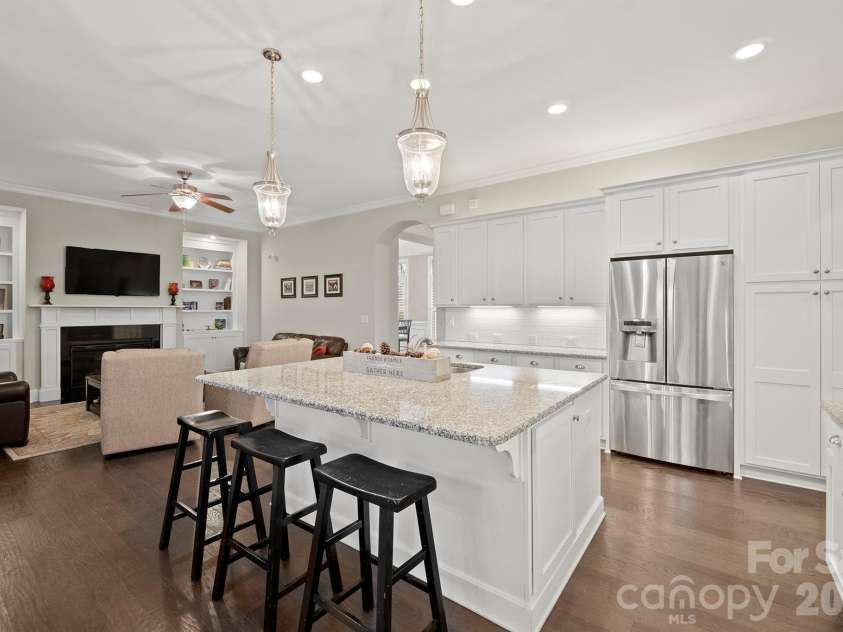 13044 Fen Court, Huntersville, NC 28078.  MLS# CAR4244817, YatesRealty ID 3554. Kitchen 2