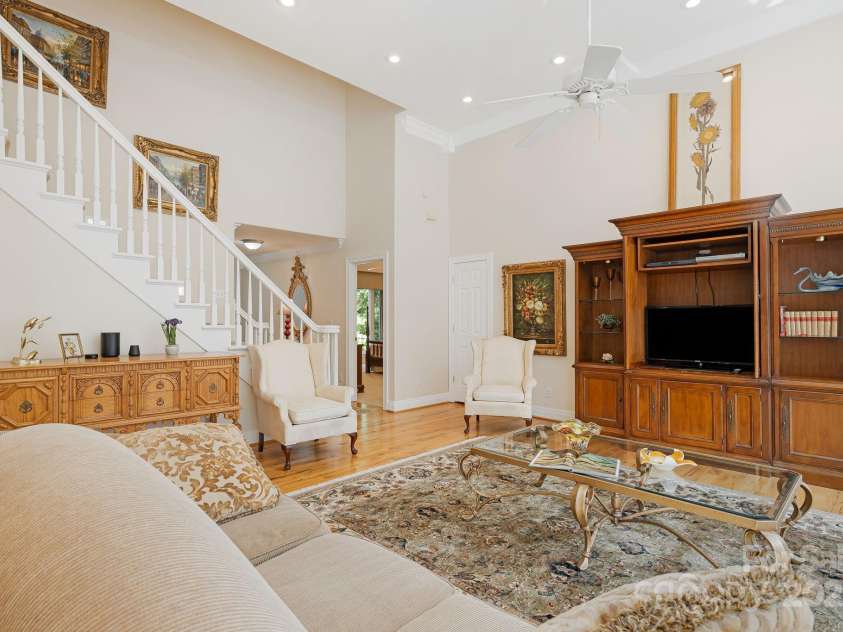 36 Marigold Court, Waynesville, NC 28786.  MLS# CAR4241313, YatesRealty ID 3554. 