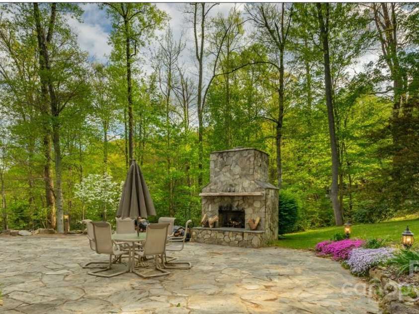 36 Marigold Court, Waynesville, NC 28786.  MLS# CAR4241313, YatesRealty ID 3554. 