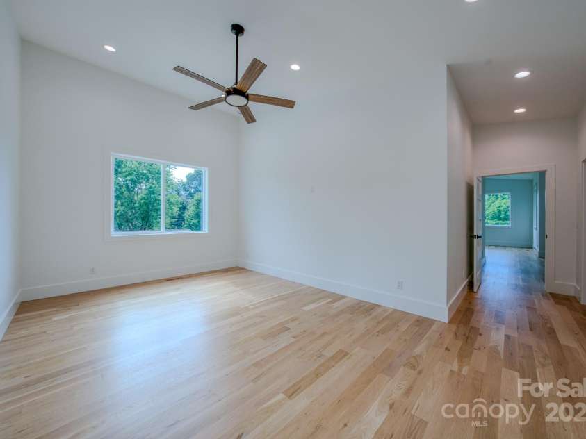 133 Grove Street, Asheville, NC 28801.  MLS# CAR4286313, YatesRealty ID 35540. Second Floor Master Bedroom