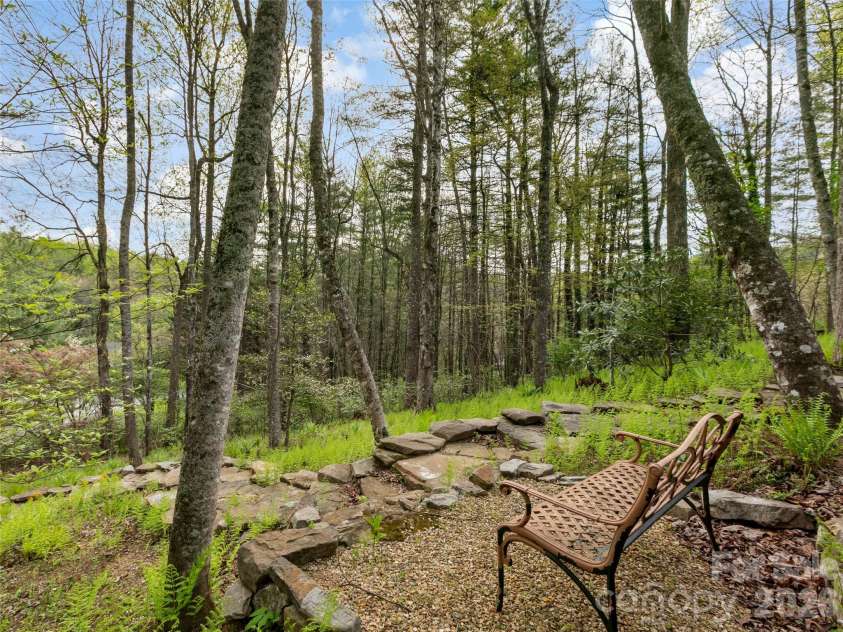 37 Hamilton Drive, Hendersonville, NC 28739.  MLS# CAR4372073, YatesRealty ID 35541. 