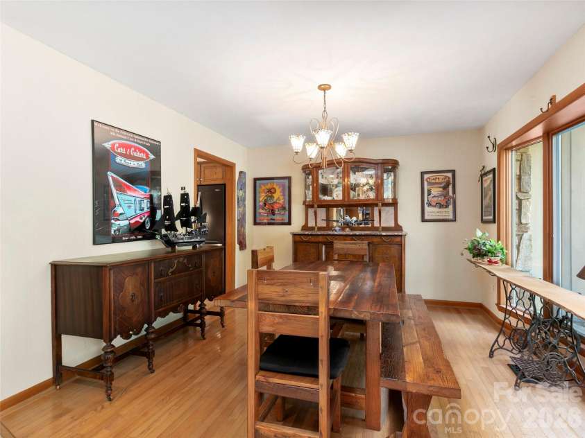 37 Hamilton Drive, Hendersonville, NC 28739.  MLS# CAR4372073, YatesRealty ID 35541. 