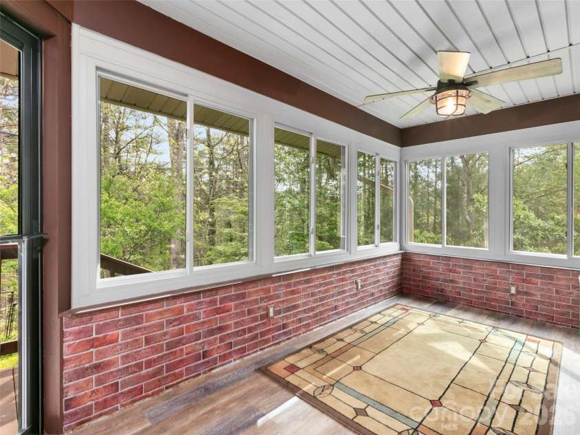 37 Hamilton Drive, Hendersonville, NC 28739.  MLS# CAR4372073, YatesRealty ID 35541. 
