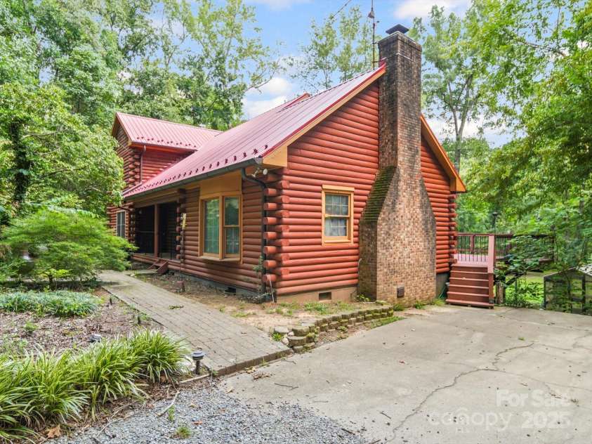 16116 Deepwood Place, Indian Trail, NC 28079.  MLS# CAR4293960, YatesRealty ID 35542. 