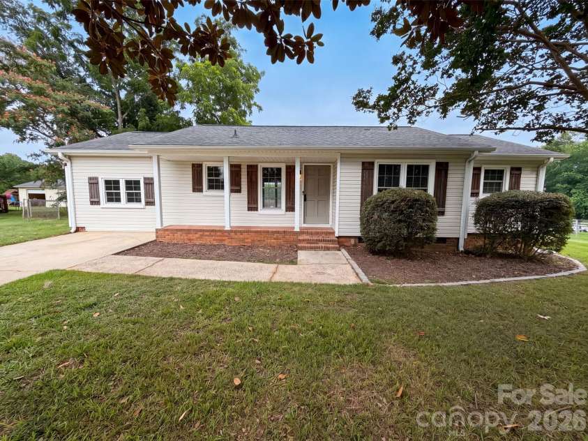 507 Texas Trail, Dallas, NC 28034.  MLS# CAR4401024, YatesRealty ID 35543. 