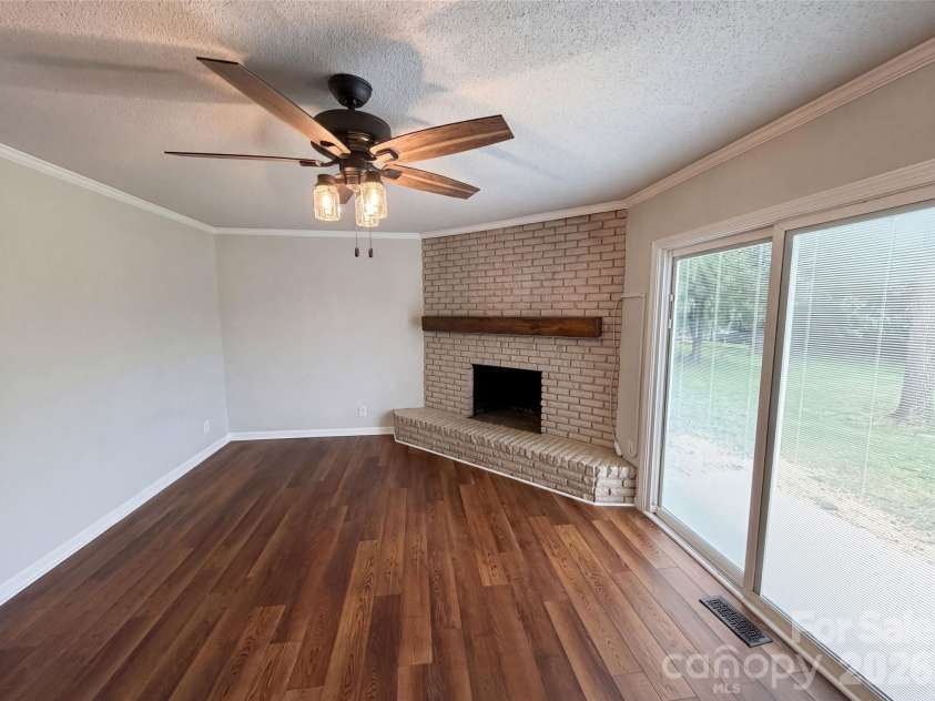 507 Texas Trail, Dallas, NC 28034.  MLS# CAR4401024, YatesRealty ID 35543. 