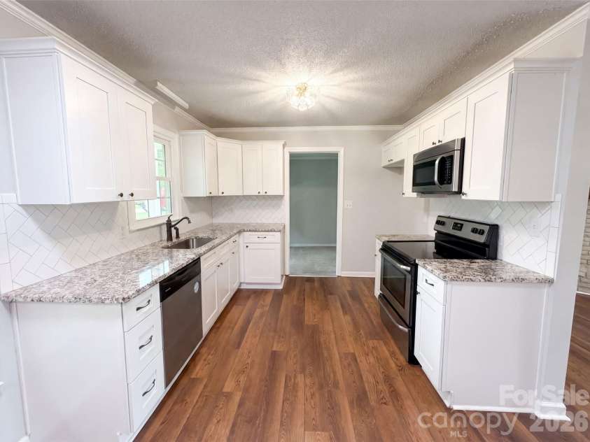 507 Texas Trail, Dallas, NC 28034.  MLS# CAR4401024, YatesRealty ID 35543. 