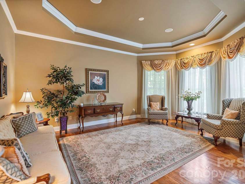 10108 Squires Way, Cornelius, NC 28031.  MLS# CAR4395333, YatesRealty ID 35544. 