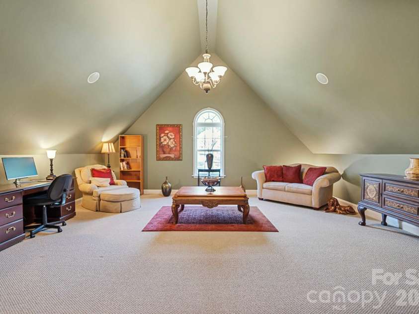 10108 Squires Way, Cornelius, NC 28031.  MLS# CAR4395333, YatesRealty ID 35544. 