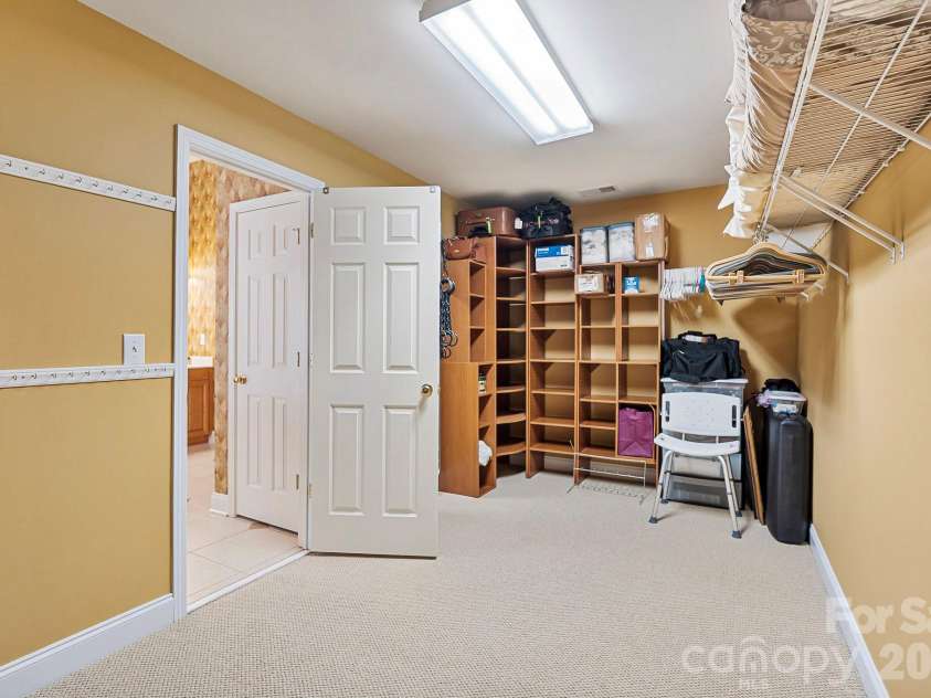 10108 Squires Way, Cornelius, NC 28031.  MLS# CAR4395333, YatesRealty ID 35544. 