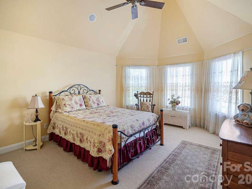 10108 Squires Way, Cornelius, NC 28031.  MLS# CAR4395333, YatesRealty ID 35544. 