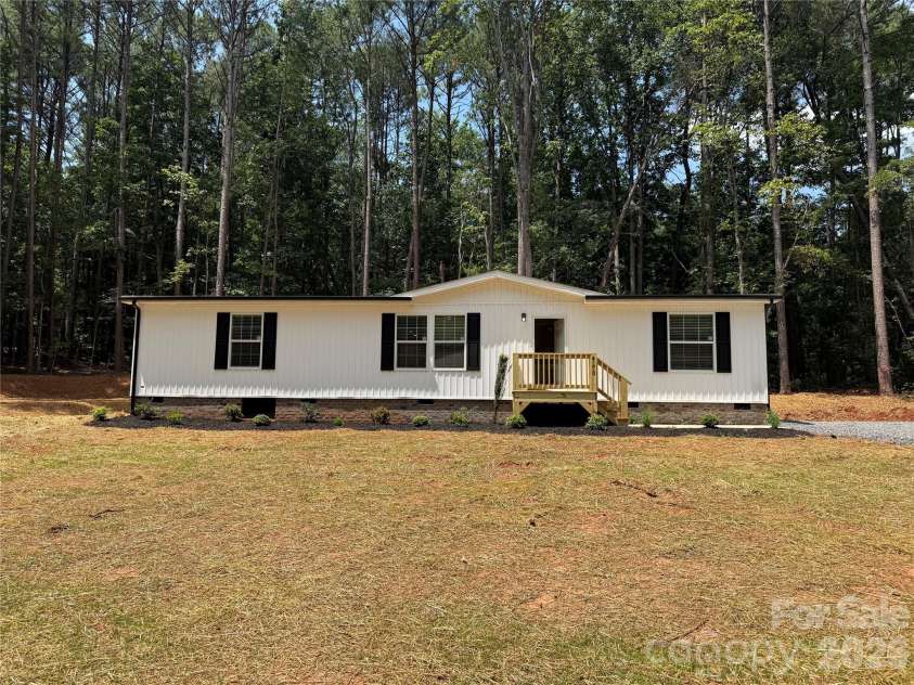 4175 Maple Trail, Morganton, NC 28655.  MLS# CAR4400446, YatesRealty ID 35545. 