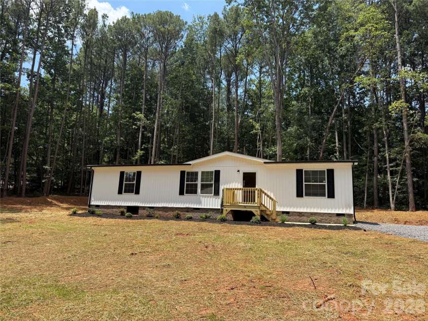 4175 Maple Trail, Morganton, NC 28655.  MLS# CAR4400446, YatesRealty ID 35545. 