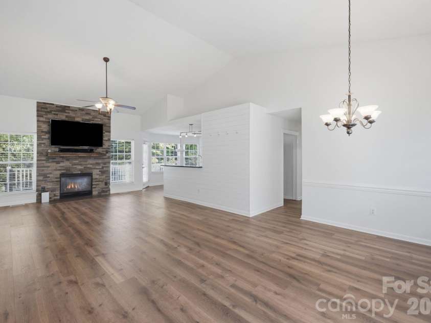 147 Broken Pine Lane, Mooresville, NC 28117.  MLS# CAR4397181, YatesRealty ID 35548. 