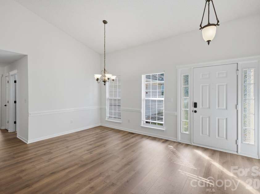 147 Broken Pine Lane, Mooresville, NC 28117.  MLS# CAR4397181, YatesRealty ID 35548. 