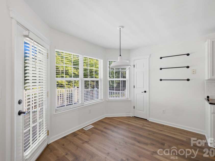 147 Broken Pine Lane, Mooresville, NC 28117.  MLS# CAR4397181, YatesRealty ID 35548. 