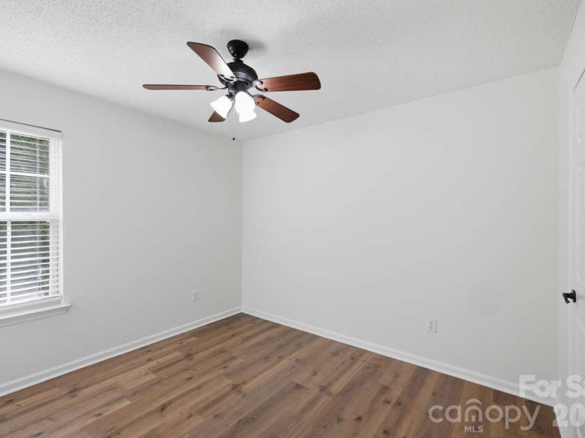 147 Broken Pine Lane, Mooresville, NC 28117.  MLS# CAR4397181, YatesRealty ID 35548. 
