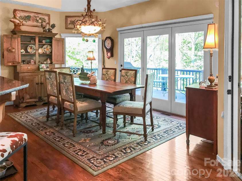 435 Stepping Stone Lane, Waynesville, NC 28786.  MLS# CAR4399751, YatesRealty ID 35549. Virtual suggestion for dining area.