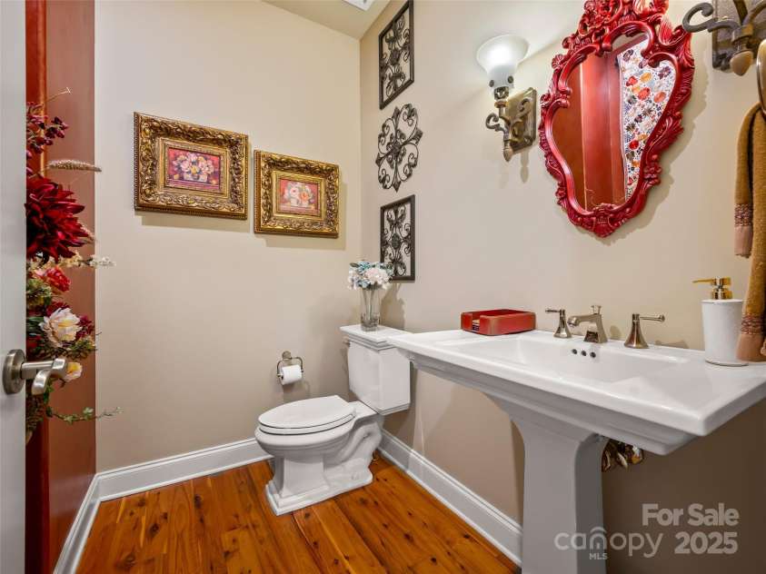 149 Thrashing Rock Drive, Hendersonville, NC 28739.  MLS# CAR4217107, YatesRealty ID 3555. 