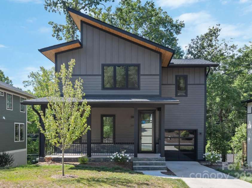 207 Torch Light Way, Asheville, NC 28806.  MLS# CAR4159369, YatesRealty ID 3555. Front of Home