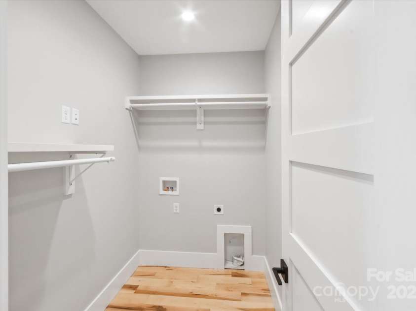 207 Torch Light Way, Asheville, NC 28806.  MLS# CAR4159369, YatesRealty ID 3555. Laundry Room
