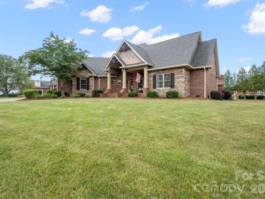 708 Cedar Hill Drive, Shelby, NC 28152.  MLS# CAR4400566, YatesRealty ID 35550. 