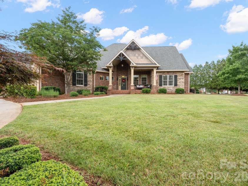 708 Cedar Hill Drive, Shelby, NC 28152.  MLS# CAR4400566, YatesRealty ID 35550. 