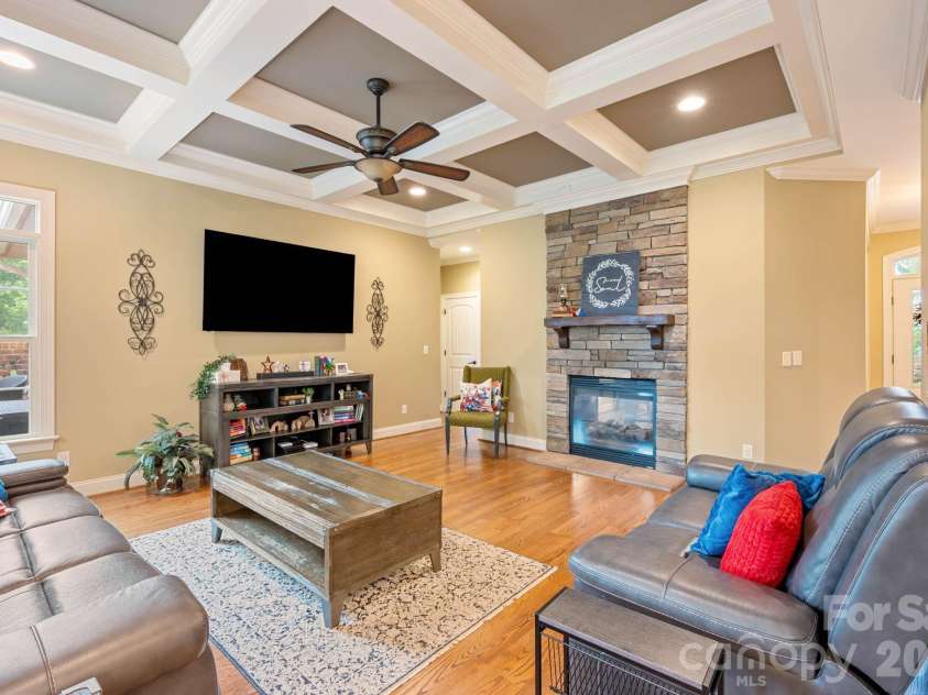 708 Cedar Hill Drive, Shelby, NC 28152.  MLS# CAR4400566, YatesRealty ID 35550. 