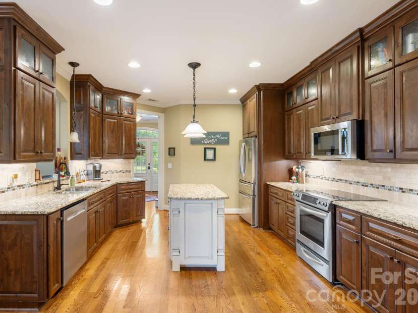 708 Cedar Hill Drive, Shelby, NC 28152.  MLS# CAR4400566, YatesRealty ID 35550. 
