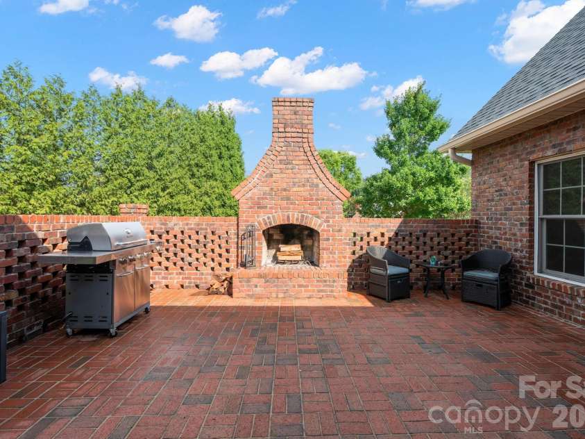 708 Cedar Hill Drive, Shelby, NC 28152.  MLS# CAR4400566, YatesRealty ID 35550. 