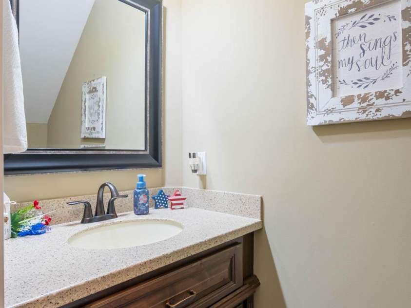 708 Cedar Hill Drive, Shelby, NC 28152.  MLS# CAR4400566, YatesRealty ID 35550. Downstairs half bath