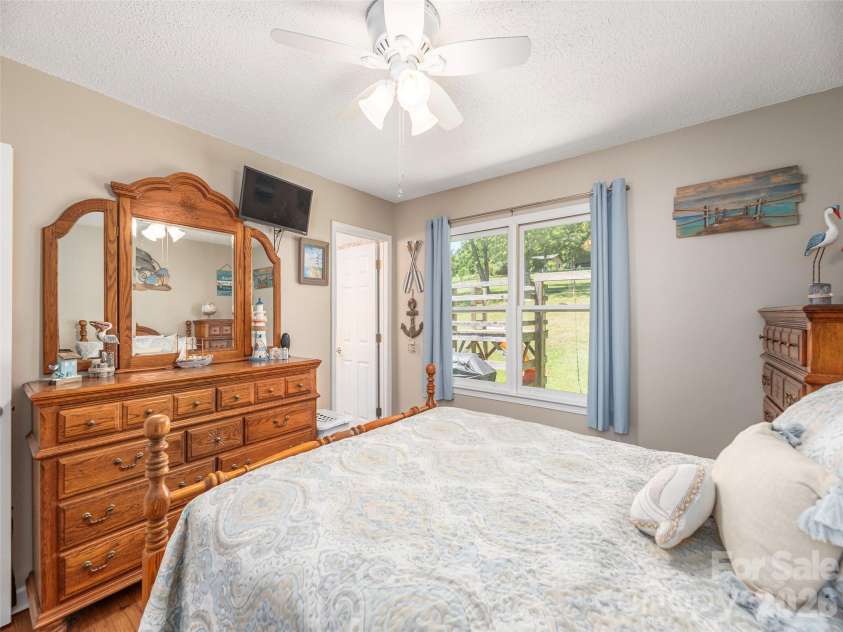 219 Hookers Gap Road, Candler, NC 28715.  MLS# CAR4397484, YatesRealty ID 35551. 