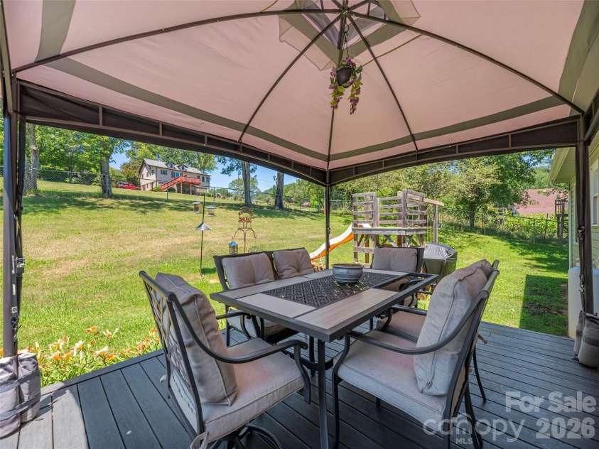 219 Hookers Gap Road, Candler, NC 28715.  MLS# CAR4397484, YatesRealty ID 35551. 