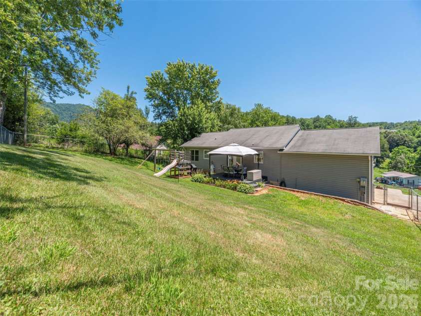 219 Hookers Gap Road, Candler, NC 28715.  MLS# CAR4397484, YatesRealty ID 35551. 