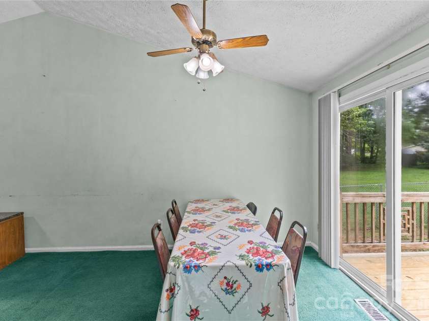 9108 Touchstone Lane, Charlotte, NC 28227.  MLS# CAR4398386, YatesRealty ID 35552. 