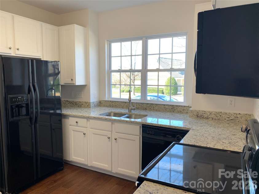 1448 Stonedown Lane, Matthews, NC 28104.  MLS# CAR4395119, YatesRealty ID 35553. 