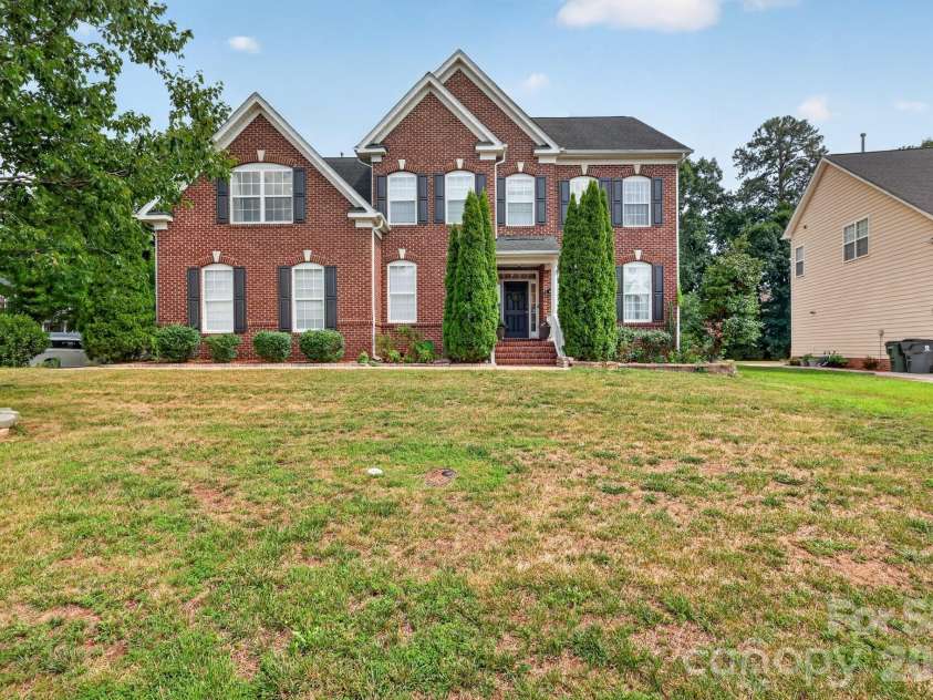 100 Drakeshire Court, Morrisville, NC 27560.  MLS# CAR4383417, YatesRealty ID 35554. 