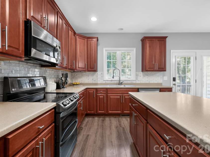 100 Drakeshire Court, Morrisville, NC 27560.  MLS# CAR4383417, YatesRealty ID 35554. 