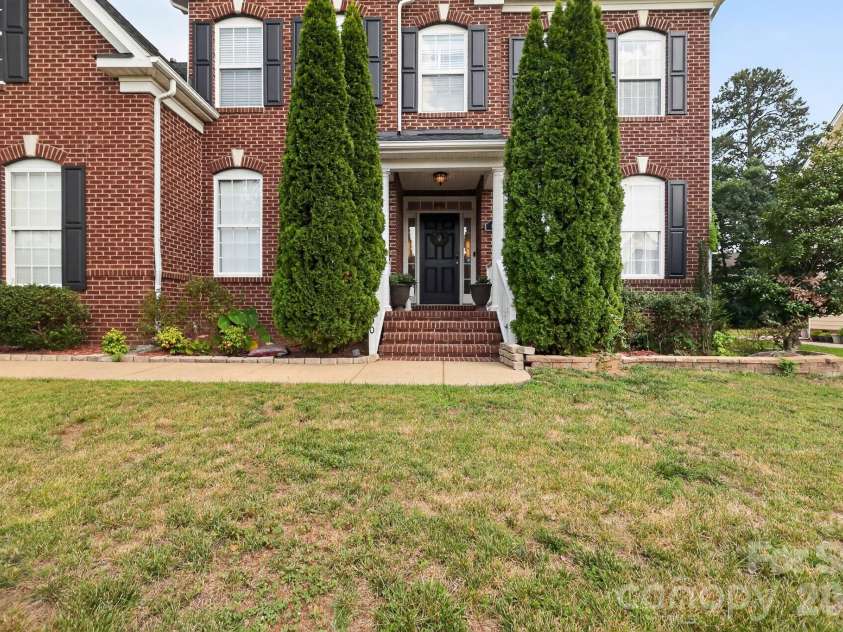 100 Drakeshire Court, Morrisville, NC 27560.  MLS# CAR4383417, YatesRealty ID 35554. 