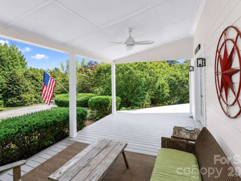 315 Green Hill Woods, Blowing Rock, NC 28605.  MLS# CAR4400512, YatesRealty ID 35555. 