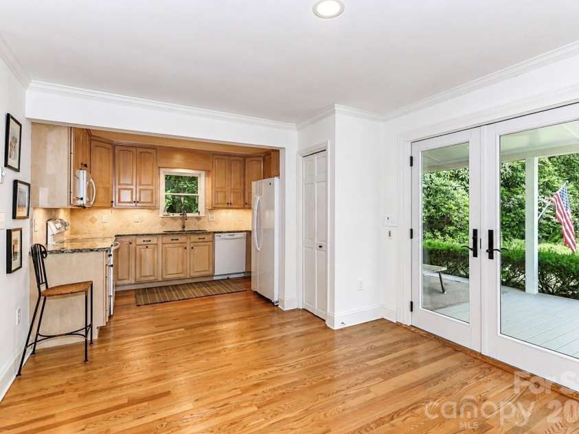 315 Green Hill Woods, Blowing Rock, NC 28605.  MLS# CAR4400512, YatesRealty ID 35555. 