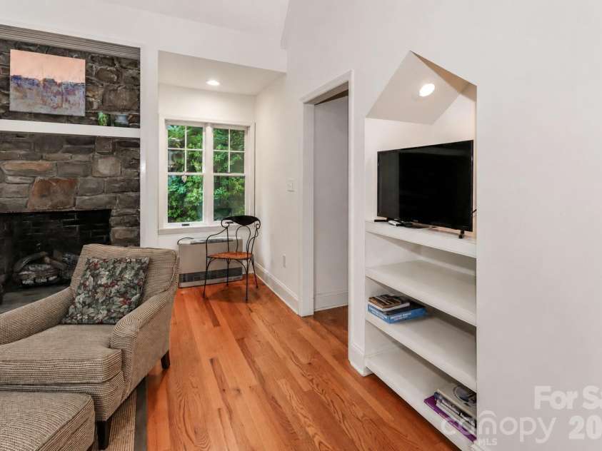 315 Green Hill Woods, Blowing Rock, NC 28605.  MLS# CAR4400512, YatesRealty ID 35555. 