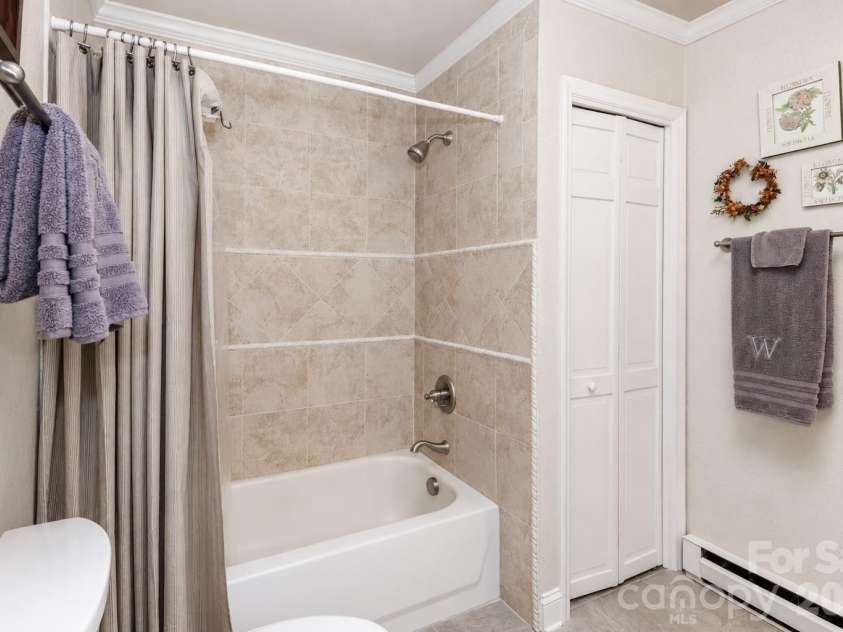 315 Green Hill Woods, Blowing Rock, NC 28605.  MLS# CAR4400512, YatesRealty ID 35555. 