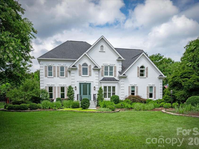 11423 Colonial Country Lane, Charlotte, NC 28277.  MLS# CAR4400807, YatesRealty ID 35556. 